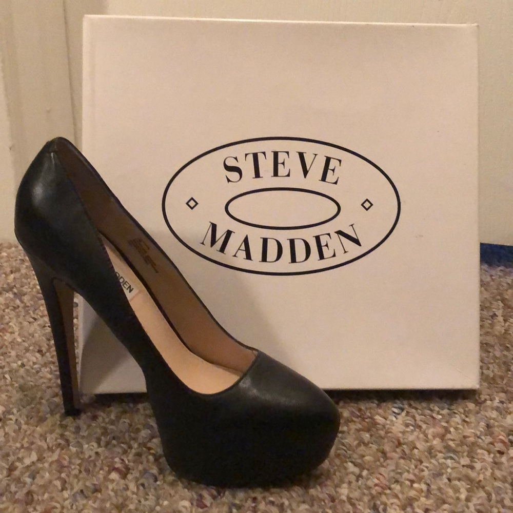 Steve Madden Yasmin Black Leather Heels